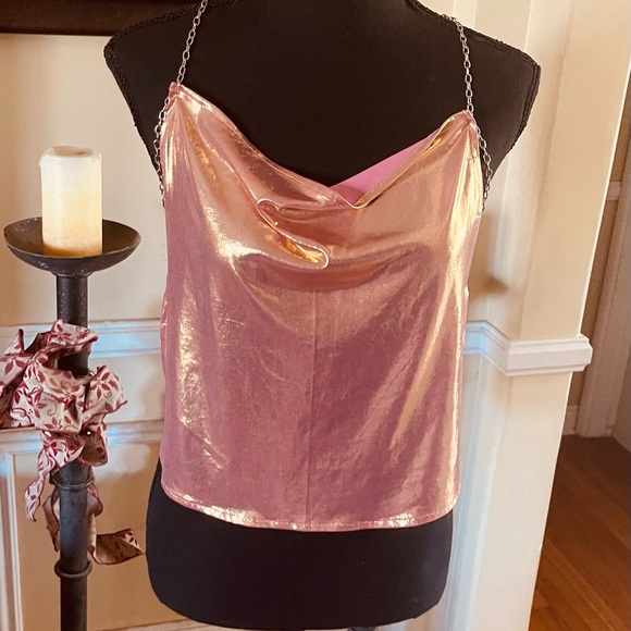 POSTER GIRL FOR DOLL KILL Tops - 🌸 POSTER GIRL CHAINED HALTER 🌸